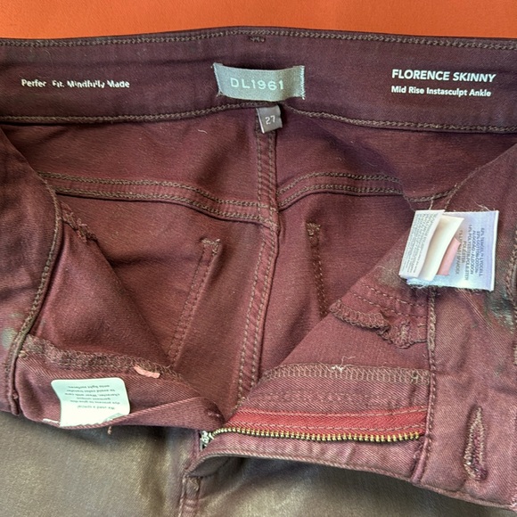 DL1961 Florence Skinny Mid Rise Instasculpt Ankle
Jeans - Picture 5 of 6